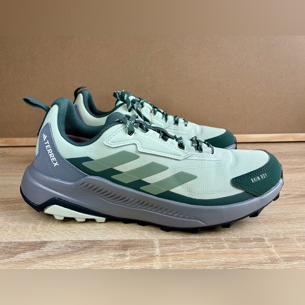 NWT Adidas Water-Resistant Hiking Shoes Women 8 - Picture 2 of 8